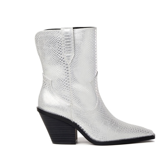 Scoop NYC Shoes - NWOT Silver Metallic Croc-Embossed Cowgirl Boots